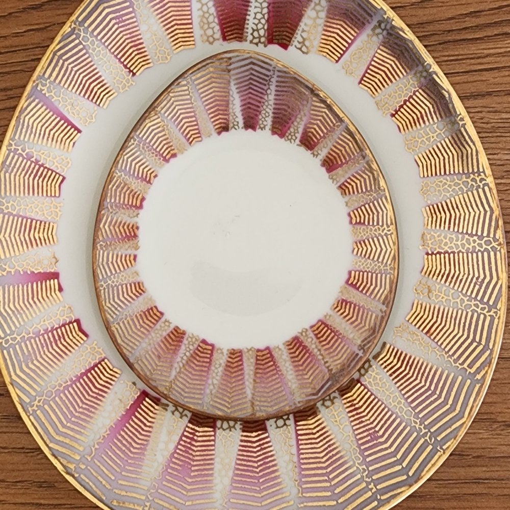 Vintage German Bavaria Elfenbein Porzellan Small Teardrop Petit Four Dishes